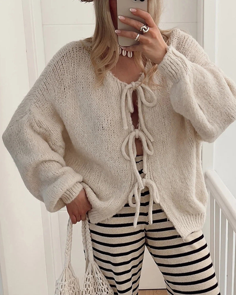 Stilla | Strikjakke med snøring i lazy stil