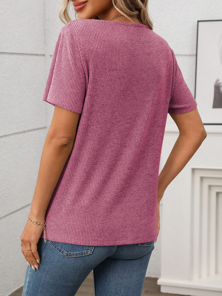 Skovae | Ribbet V-hals Kortærmet T-shirt