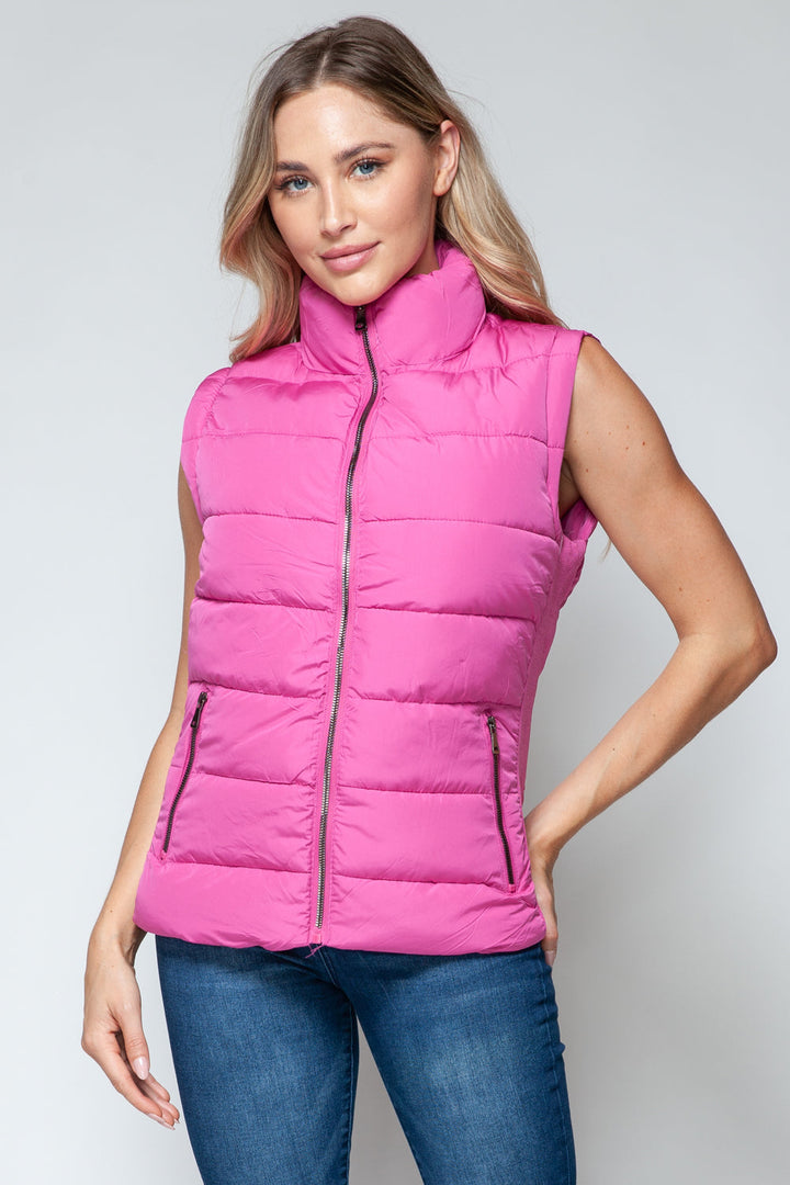 Stilla | Snob Vest med Praktisk Lynlås og Rullekrave-Design