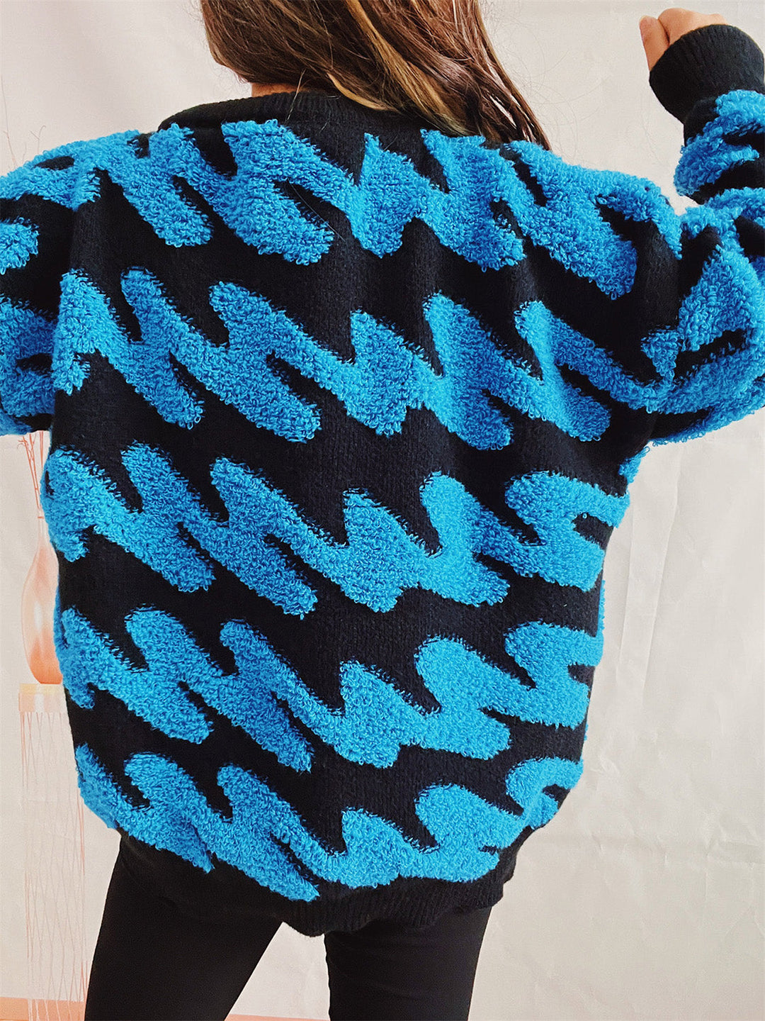 Stilla | Stribet Droppet Skulder Sweater