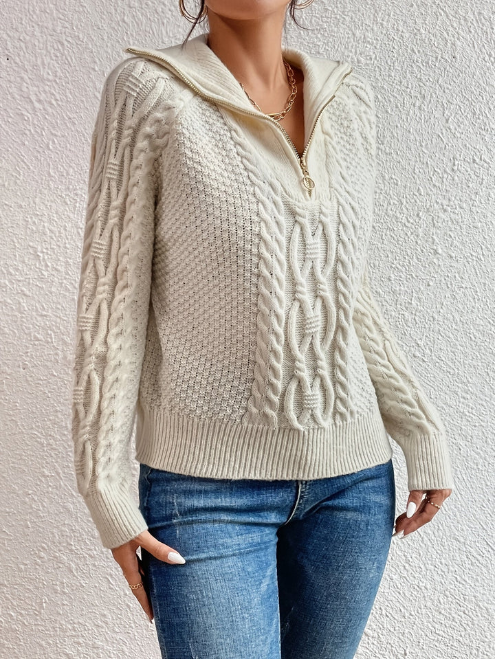 Stilla | Kablestrikpullover med lynlåskrave