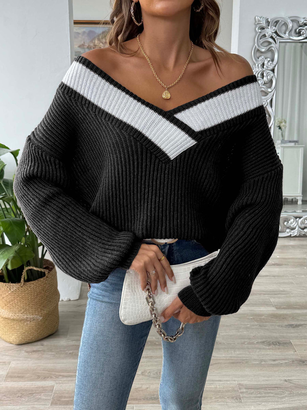 Stilla | Pullover med kontrastfarve, lange ærmer og faldende skuldre
