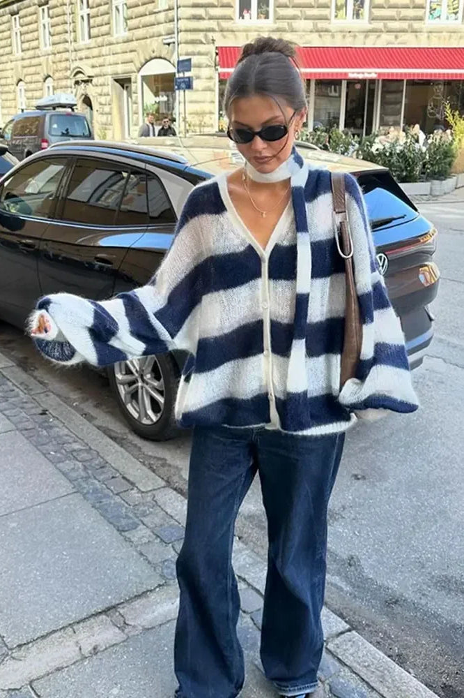Stilla | stribet V-udskæring strik cardigan