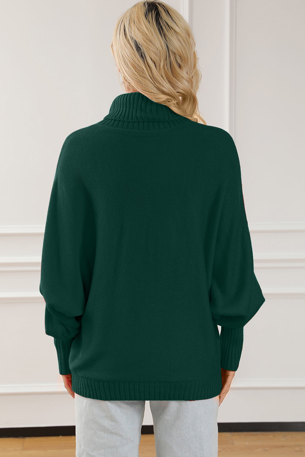 Stilla | Bogstav Broderet Høj Hals Sweater