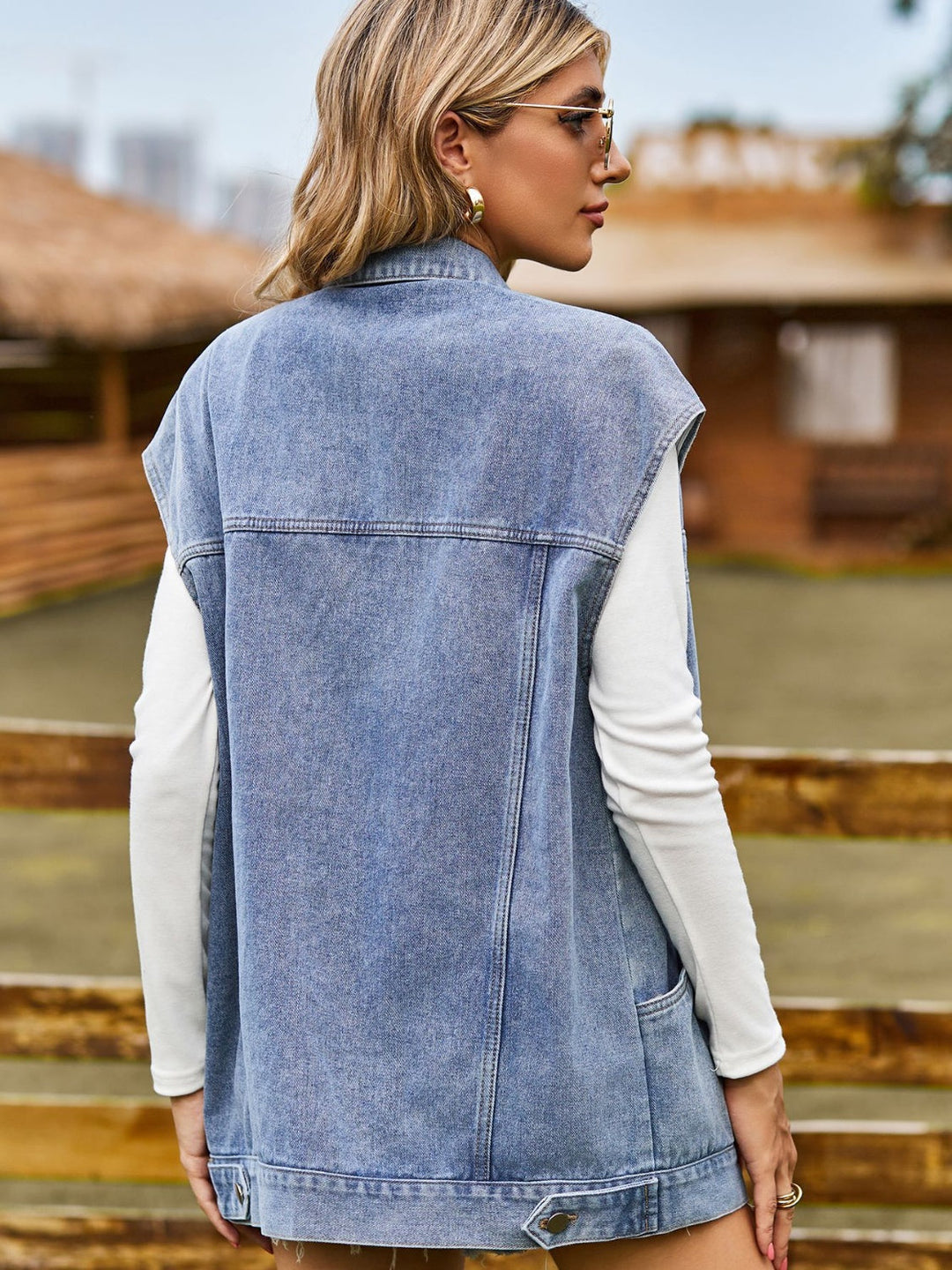 Stilla | Up Collared Neck Sleeveless Denim Jacket
