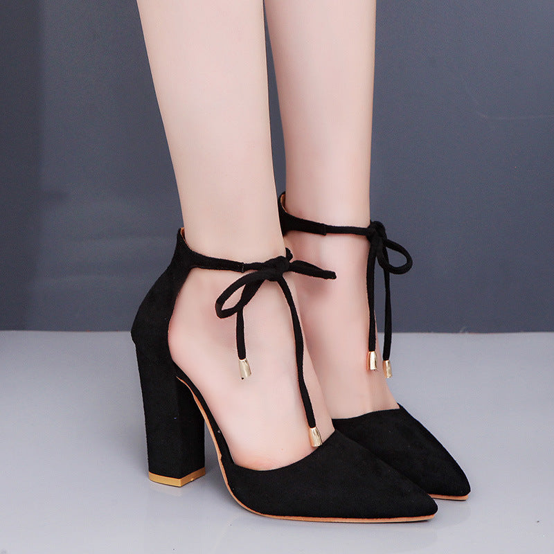 Dame High-Heel Sandaler med elegant bindingsdetalje og robust blokhæl Stilla