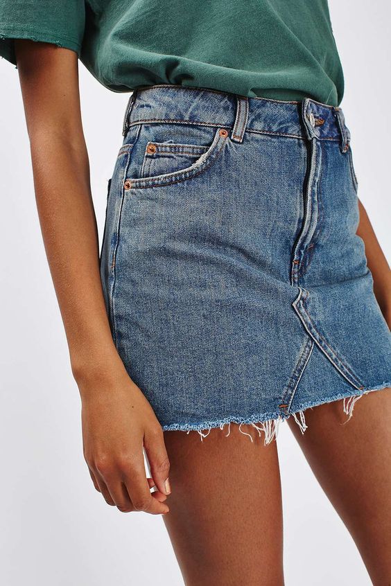 Dame Mini-Jeansnederdel med asymmetrisk kant og frynset afslutning Stilla