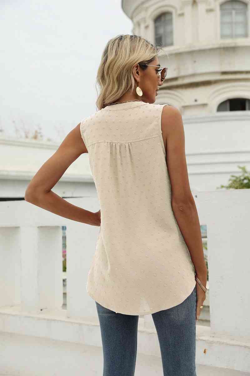 Stilla | Dot Notched Neck Tank