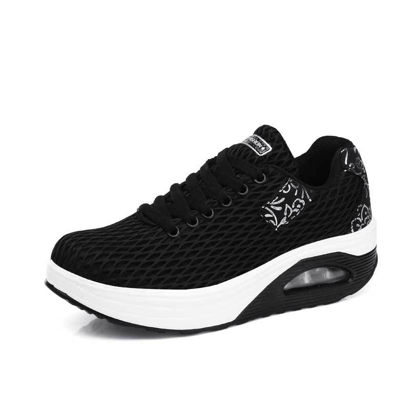 Dame nan åndbart netstof komfort sneakers med luftfjedersystem og ergonomisk kile sål Skovae