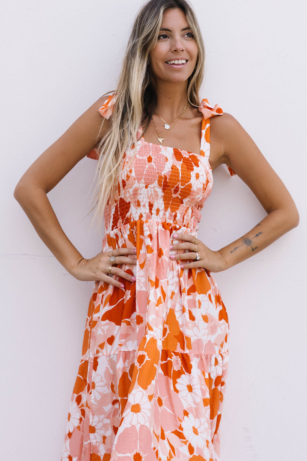 Stilla | Bind-skulder Smocked Maxi Kjole