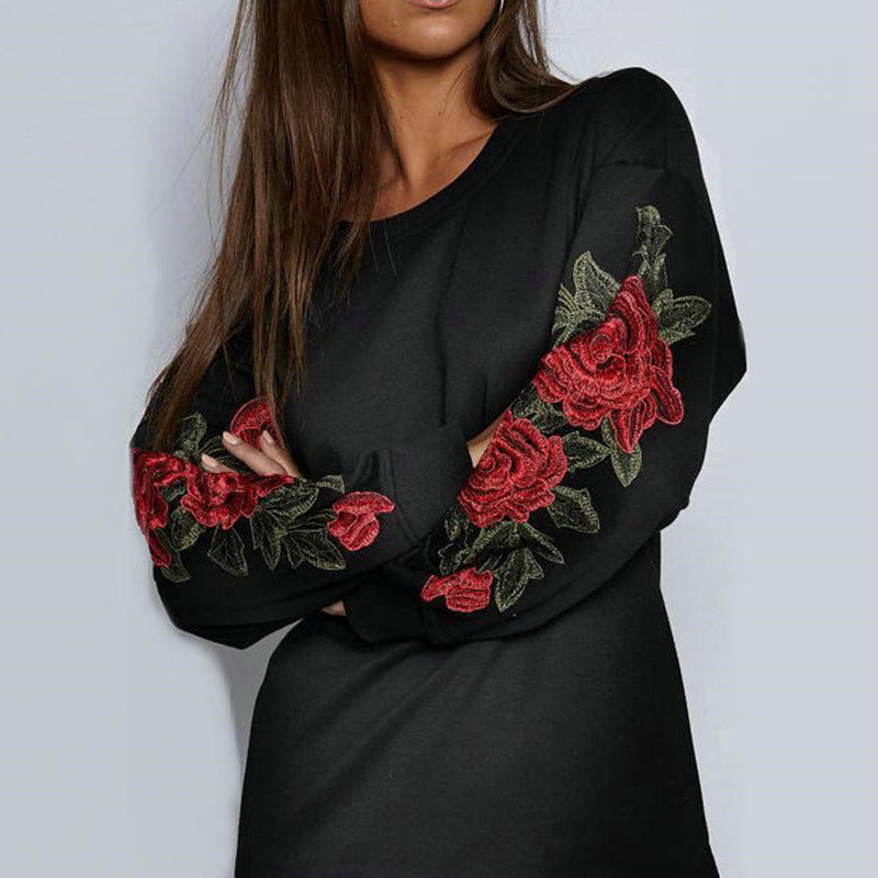 Kvinders sweatshirt kjole med blomsterbroderi design og brede ærmer Stilla