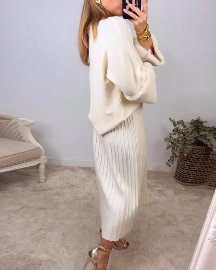 Stilla | Ensfarvet Sweater med Lange Ærmer