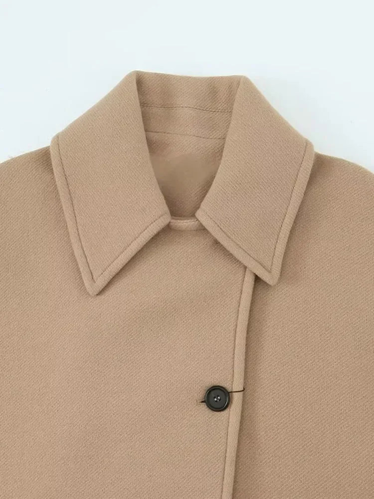 Stilla | Oversized Jakke med Omslået Krave og Lommer På Siden