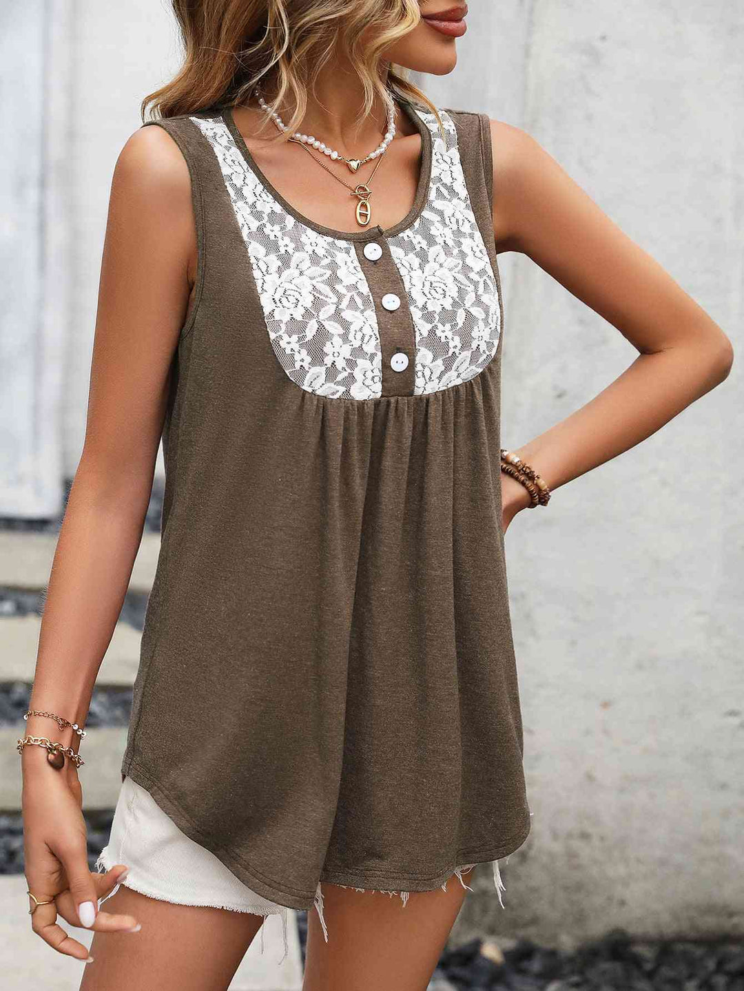 Stilla | Blonde Kontrast Scoop Neck Tank