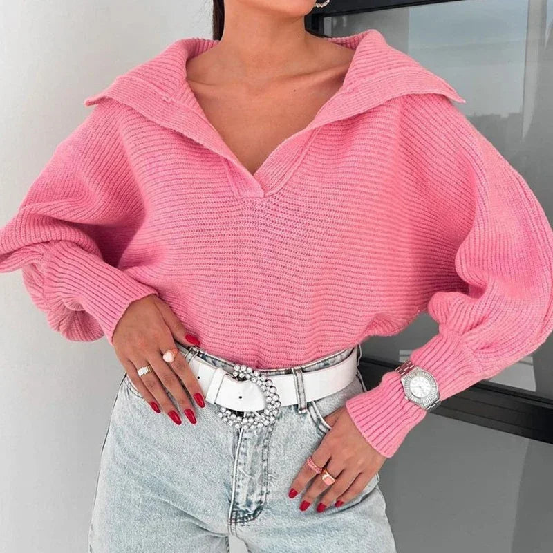 Stilla | Elegant sweater til damer med moderne reverskrave