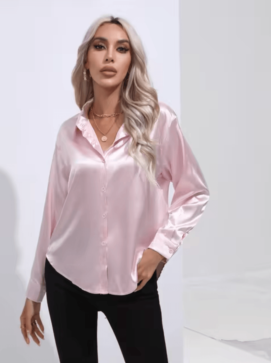 Stilla | Satin Bluse med Lange Ærmer