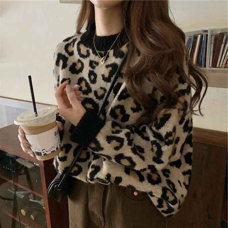 Stilla | Stilet sweater med leopardmønster