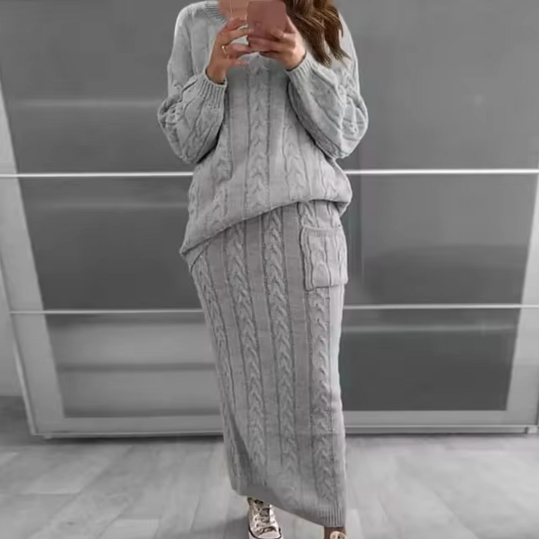 Stilla | Elegant Sæt Bestående Af En Strikpullover og En Nederdel