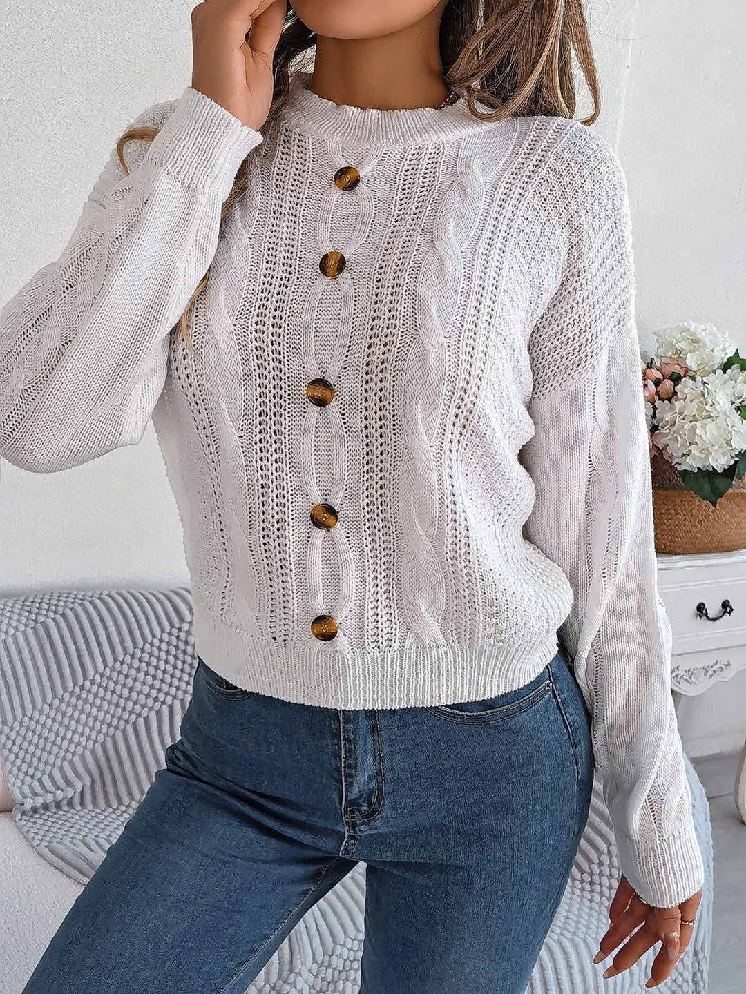 Stilla | Strikket Knap Rundt Hals Sweater