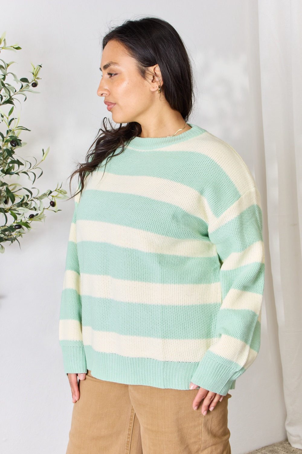 Stilla | In Love Ful størrelses kontrast stribet rund hals sweater