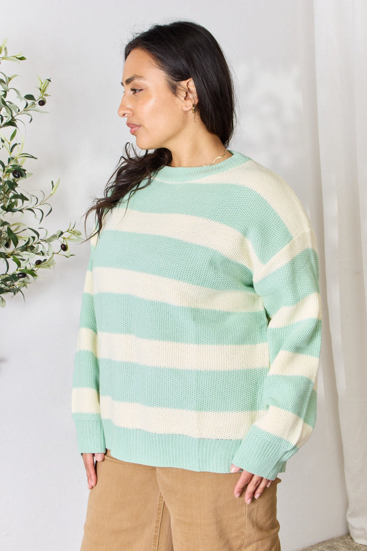 Stilla | In Love Ful størrelses kontrast stribet rund hals sweater