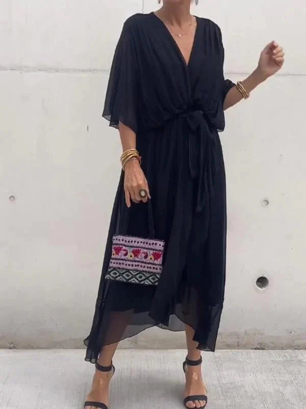 Stilla | Elegant chiffon-dress med V-hals