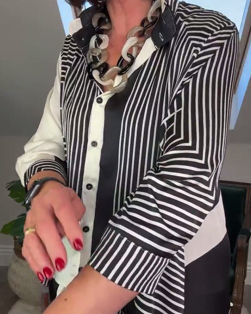 Stilla | Trykt Skjorte med Uregelmæssig Patchwork og Knapper