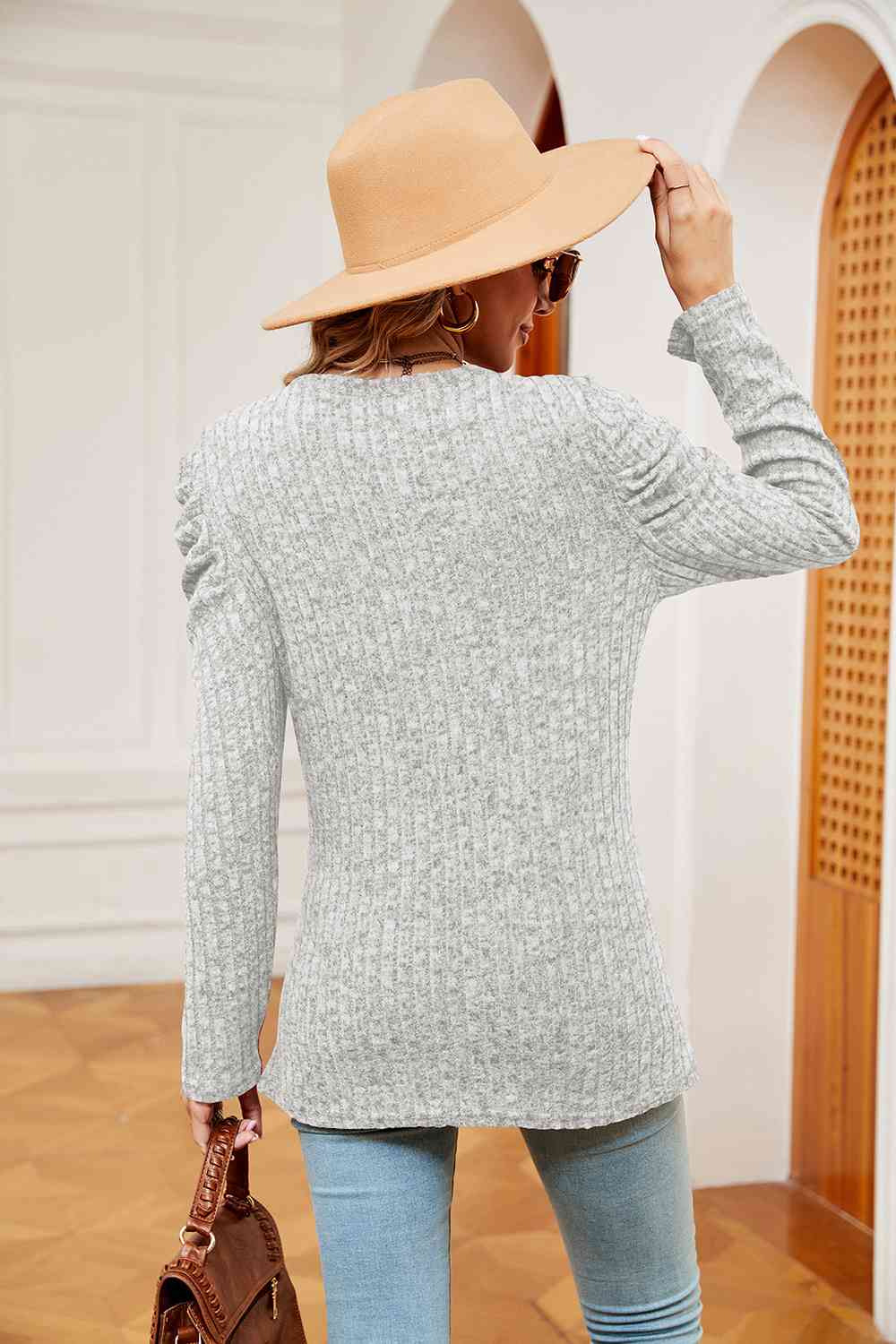 Stilla | Ærme Ribbet Twisted Top