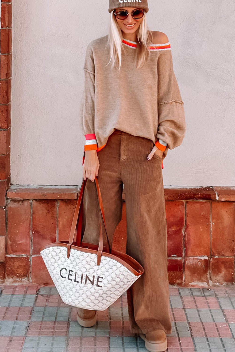 Stilla | Klassisk skåret sweater med stil