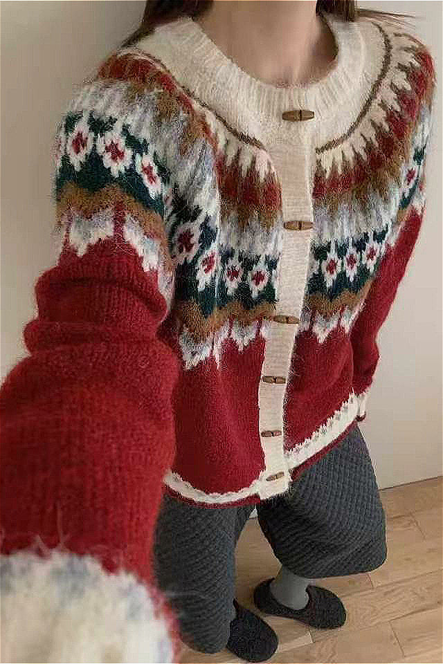Stilla | Rundhals Fair Isle Jul Hornknap Strikjakke