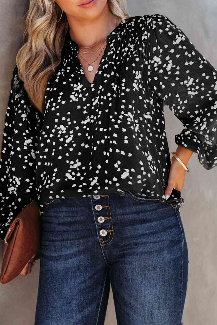 Stilla | Størrelse Notched Neck Smocked Blouse