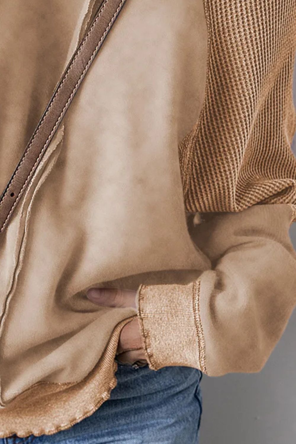 Stilla | Sweatshirt med lange ærmer og synlige sømme