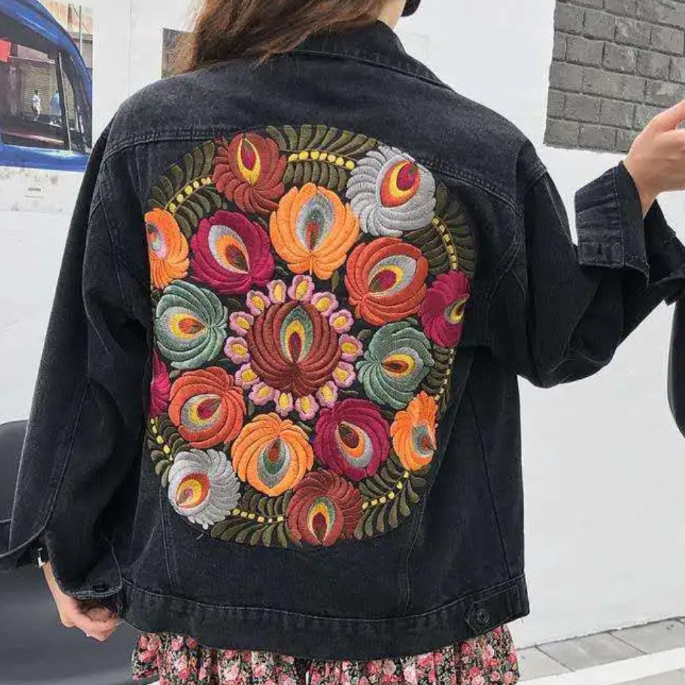 Stilla | Moderigtig Denim Jakke til Kvinder