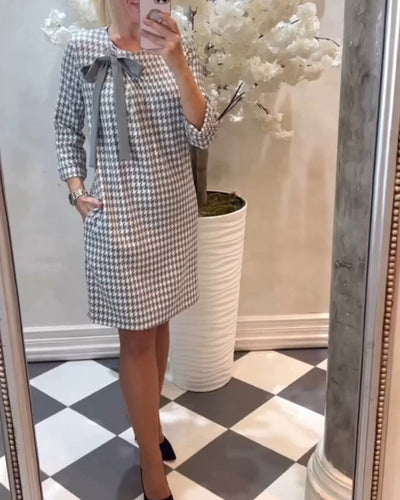 Stilla | Elegant stil og houndstooth mønster