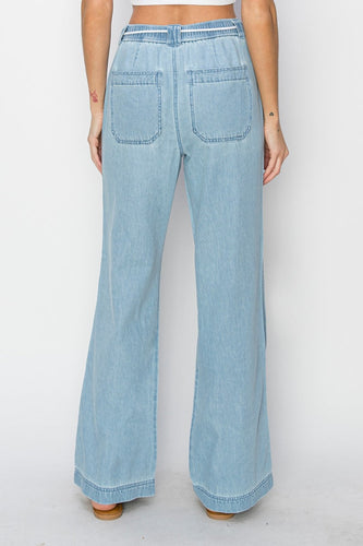 Stilla | High Rise Straight Jeans