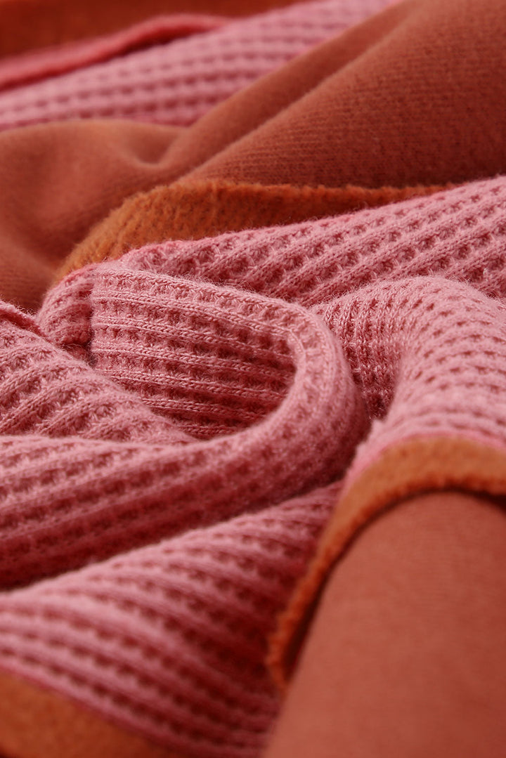 Stilla | Block Exposed Seam Top
