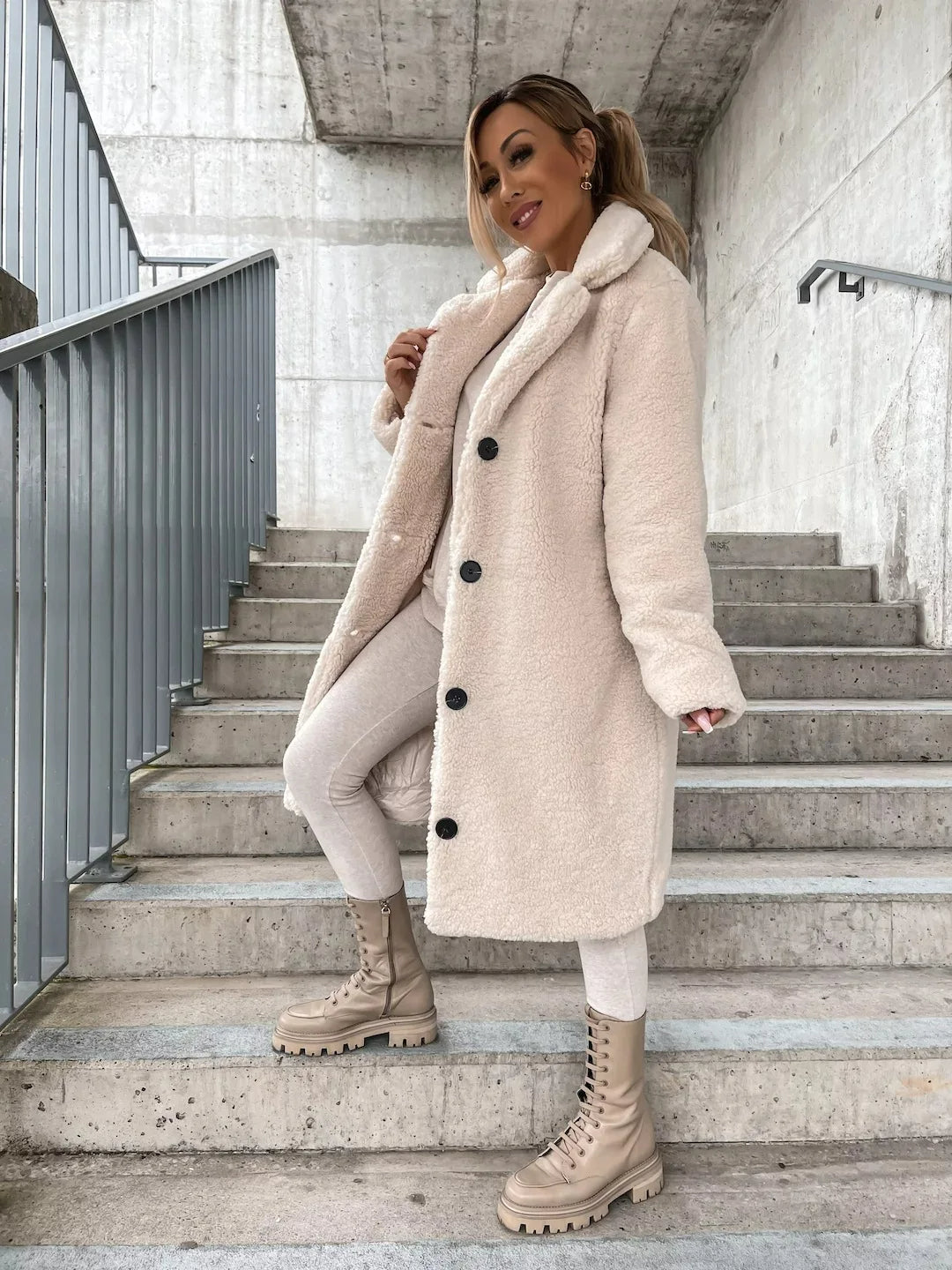 Stilla | Elegant Plysch Trenchcoat