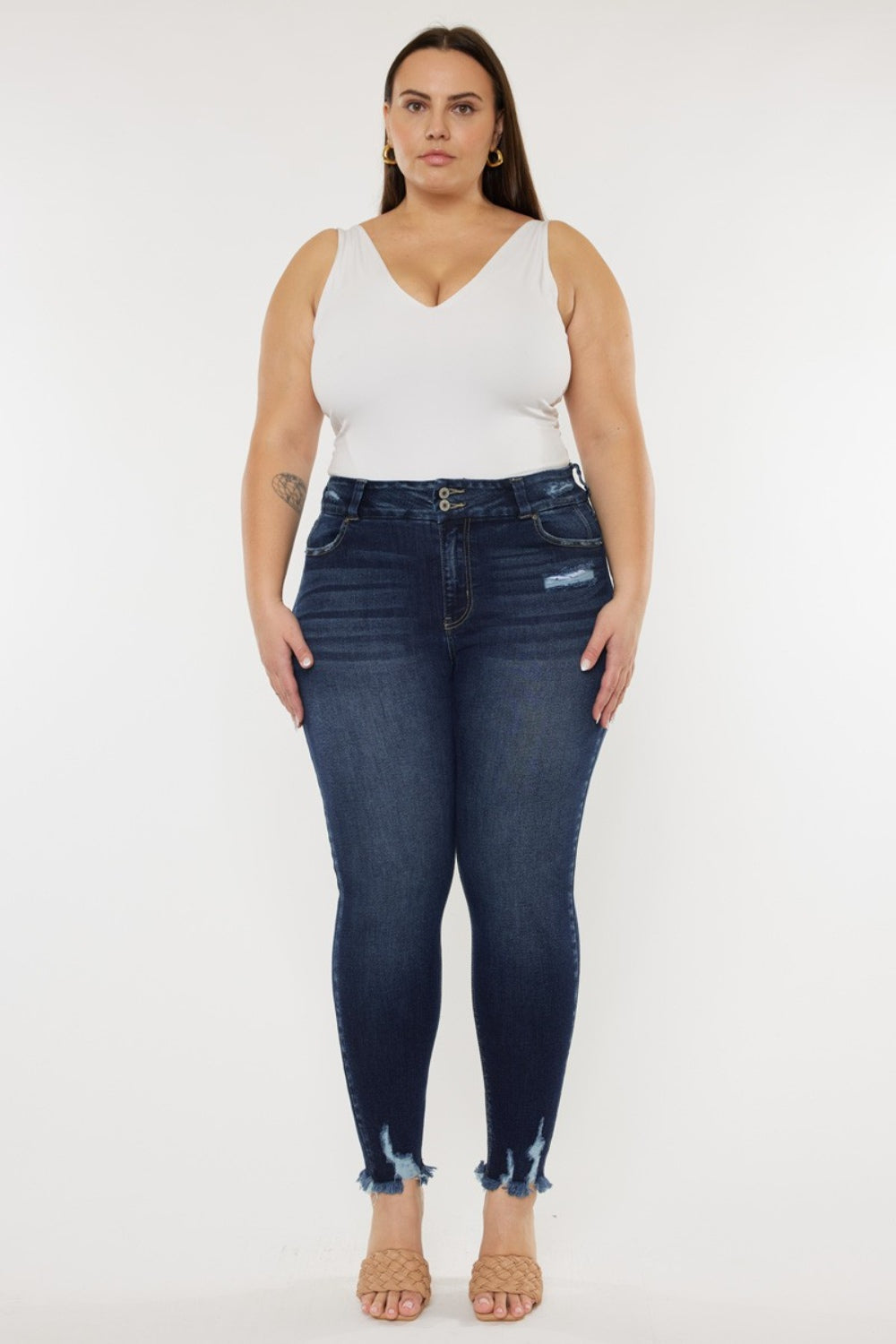Stilla | Full Size Cat's Whiskers Raw Hem Høj Talje Jeans