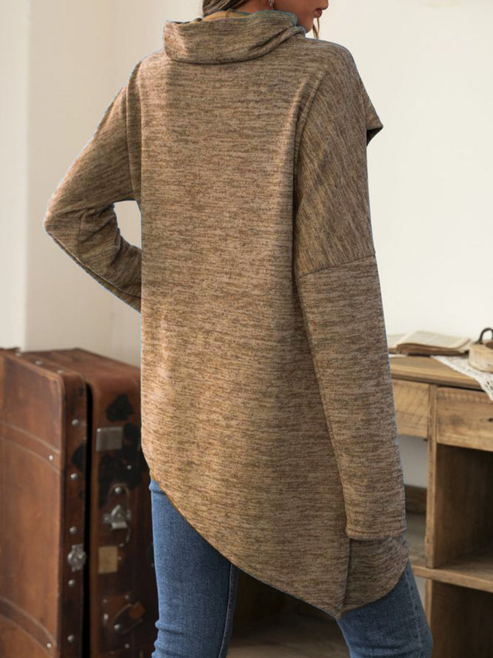 Stilla | T-shirt med lange ærmer og asymmetrisk søm samt muslingekant