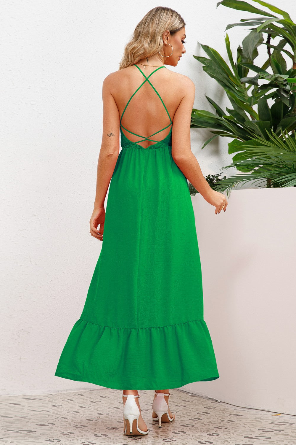 Stilla | Crisscross Spaghetti Stropkjole