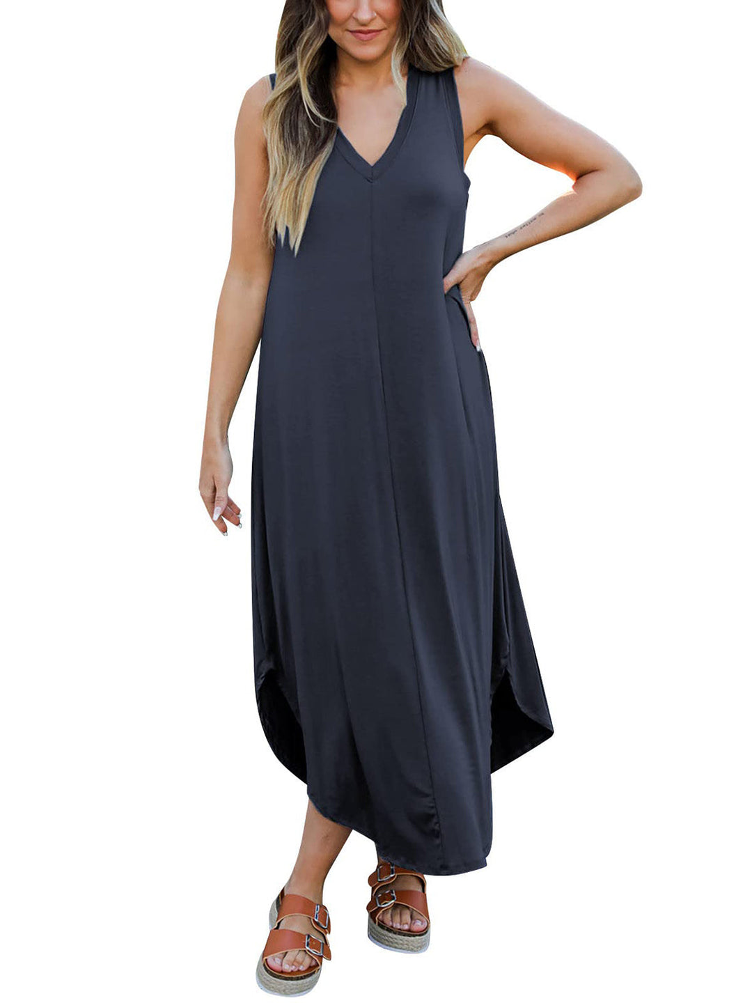 Stilla | Størrelse V-hals Midi Tank Kjole