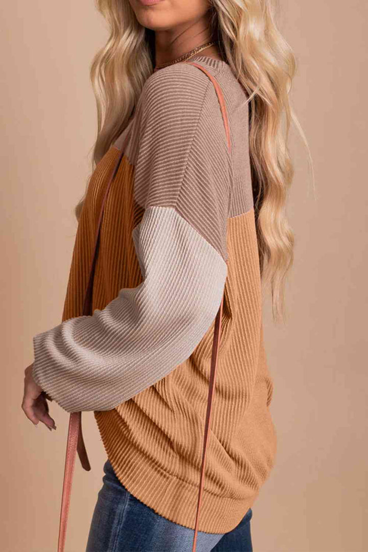 Stilla | Block Droppet Skulder T-shirt