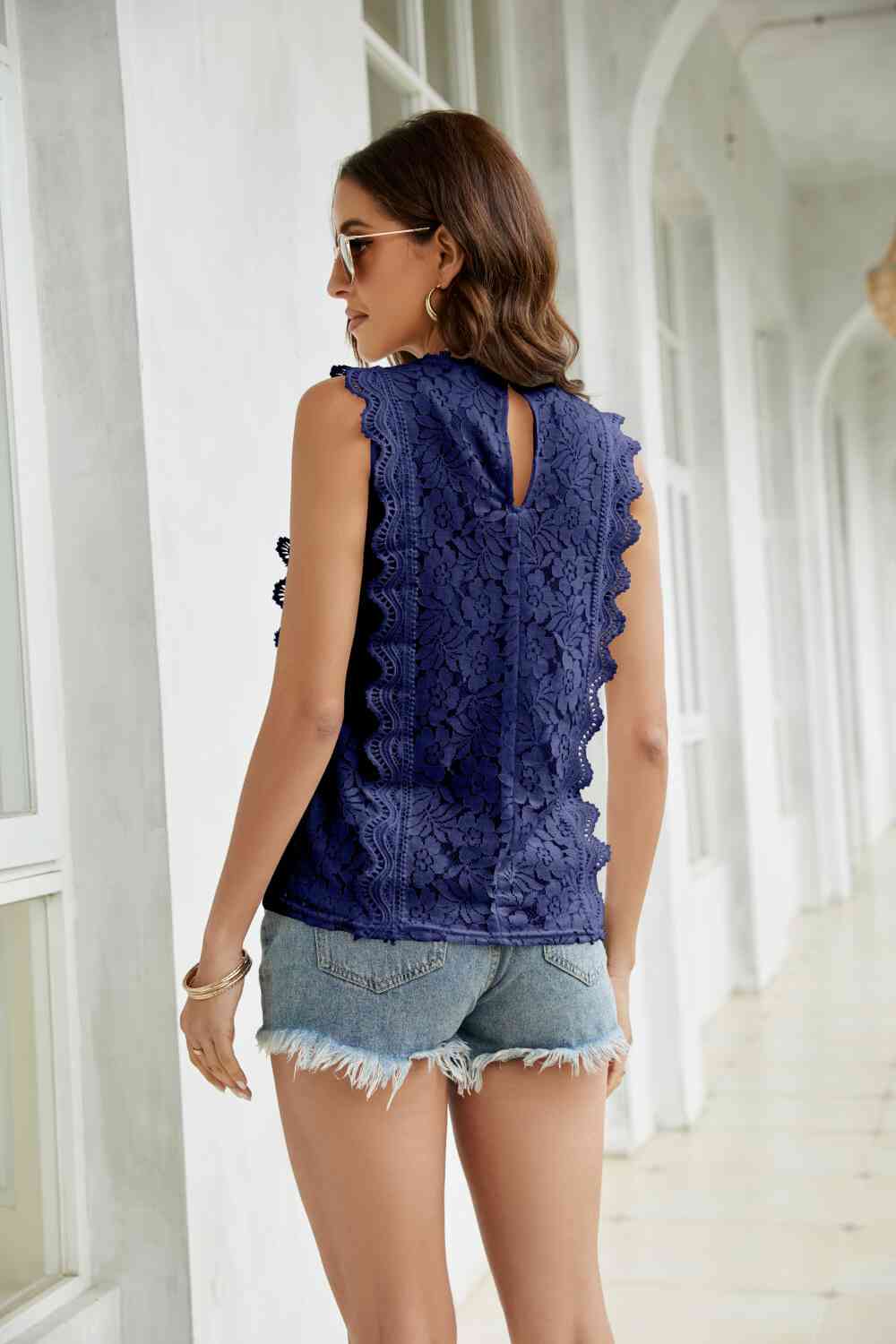 Stilla | Scalloped Keyhole V-hals Tank