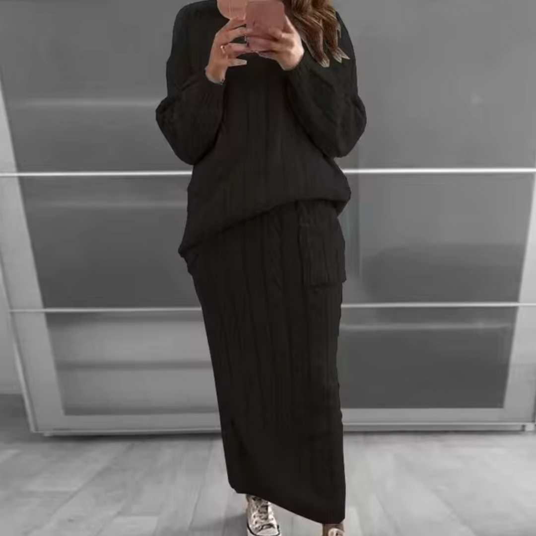 Stilla | Elegant Sæt Bestående Af En Strikpullover og En Nederdel