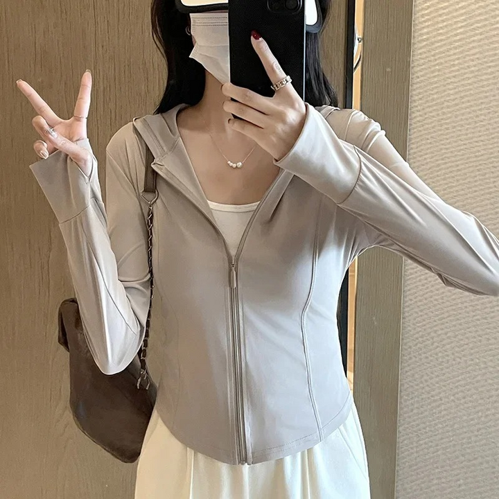 Stilla | Let zip-hoodie til beskyttelse mod solen