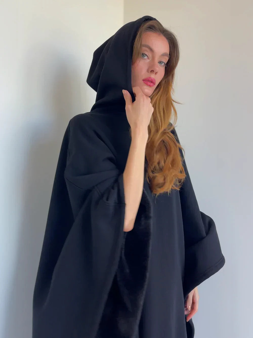Stilla | Oversized Hoodie-Tæppe - Afslapnings-Hættepullover til Velvære og Relaxation