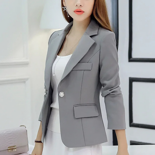 Stilla | Elegant Blazer Til Kvinder Med Knaplukning Ved Anklen
