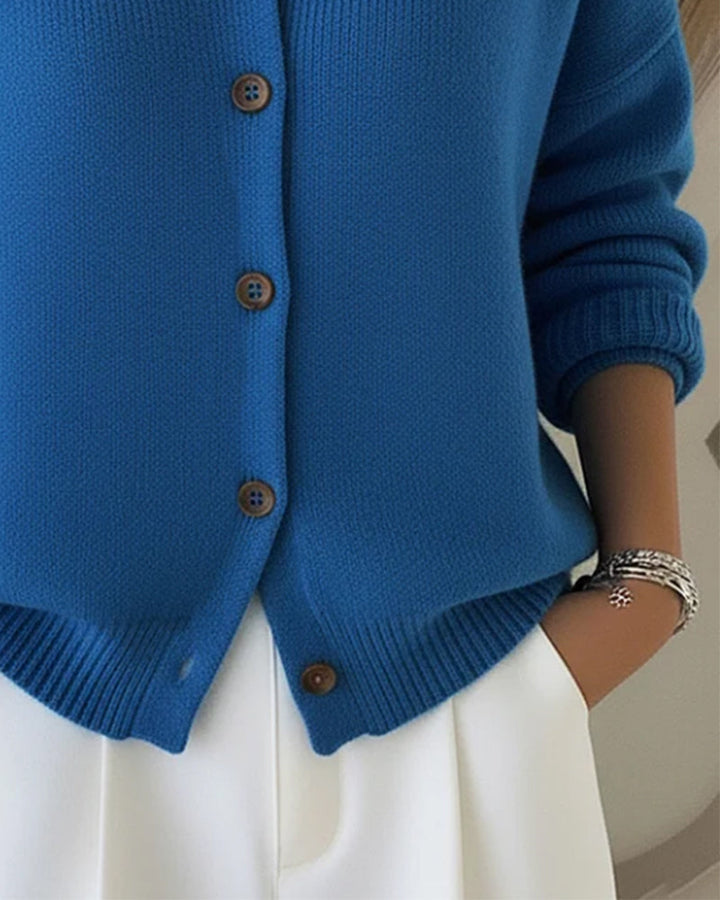 Stilla | Pullover med knaplukning ved reverset