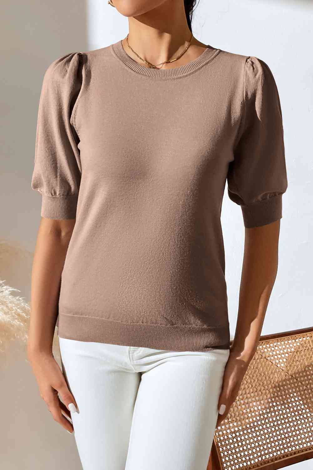 Stilla | Neck Puff Sleeve Strik Top