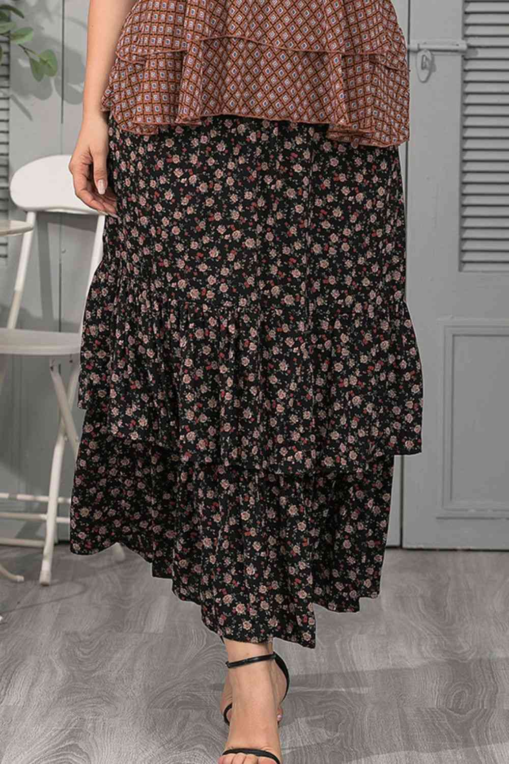 Stilla | Størrelse Ditsy Floral Laget Maxi Skirt